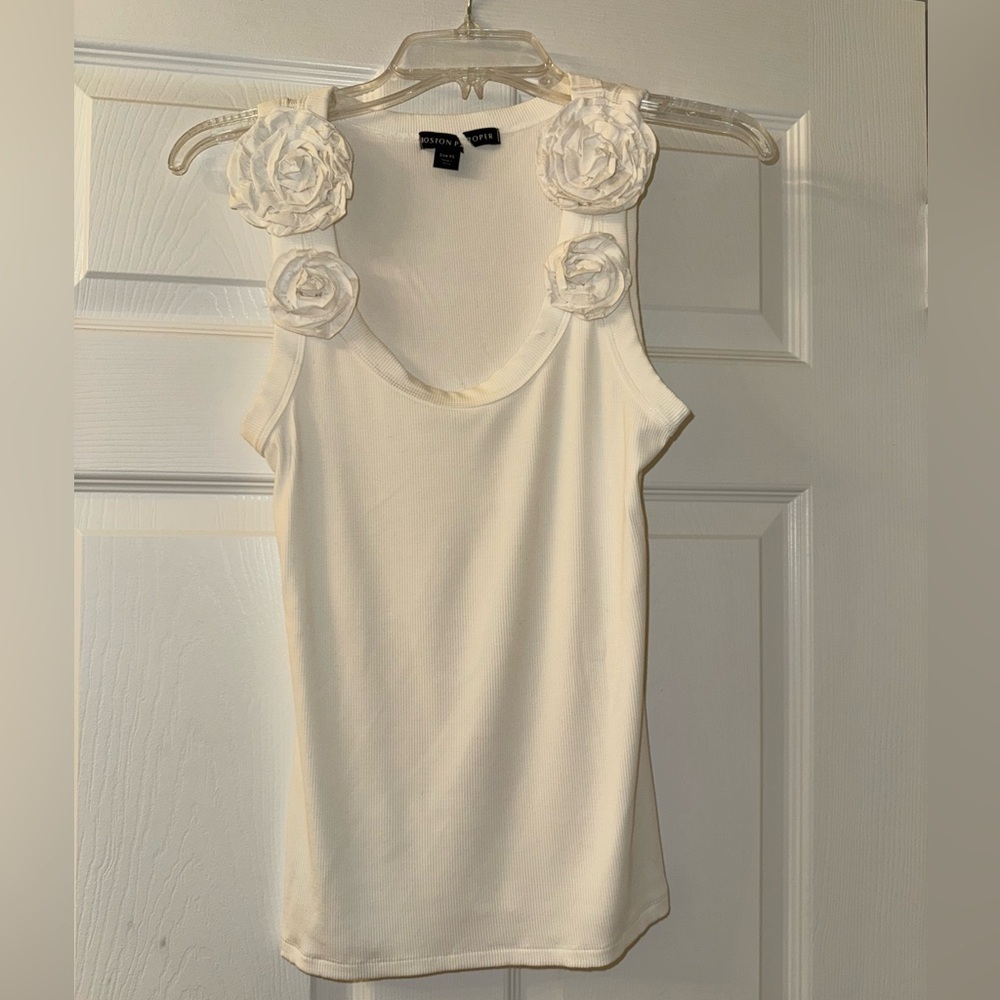 Boston Proper White Flower Tank!